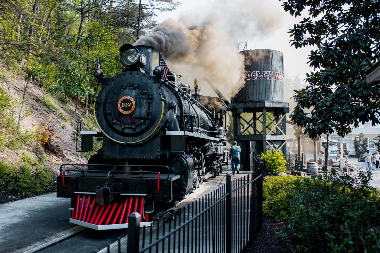 The Ultimate Guide to Visiting Dollywood in Tennessee • Ashlea Paige